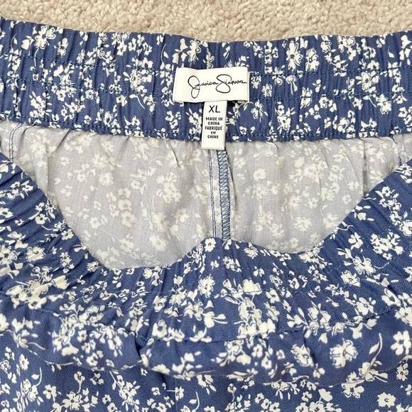 Jessica Simpson Women's Plus Size Floral Ankle Pants XL NWT - Picture 8 of 12